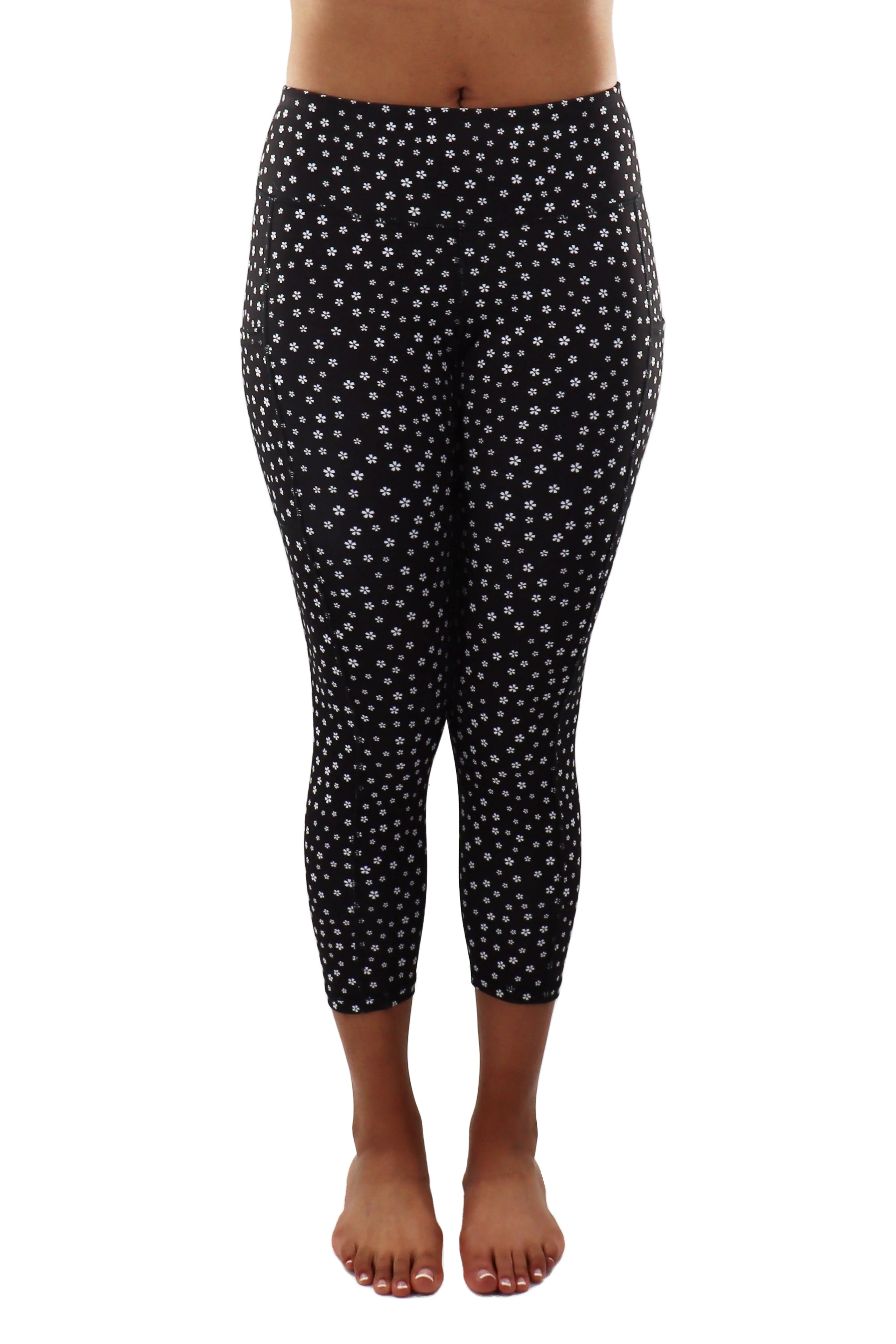 5304 - The Spring Floral Cell Pocket Capri - Black & White