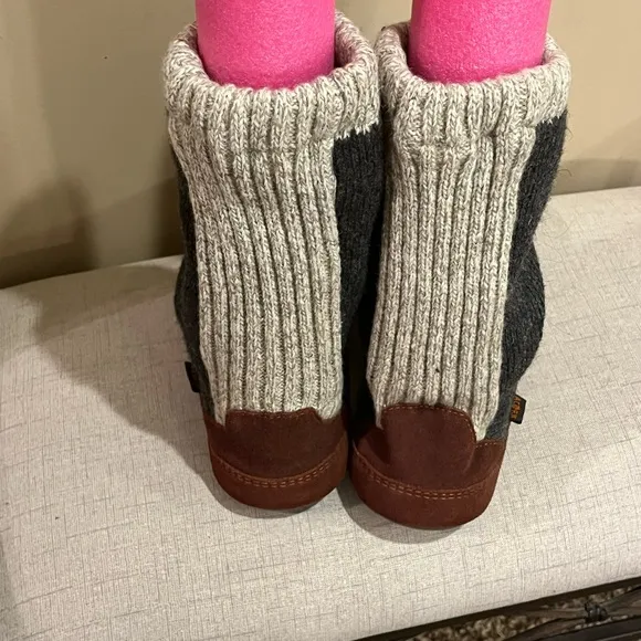 Acorn Slouch Boot Slipper in Charcoal Ragg Wool and Suede, size 9-10