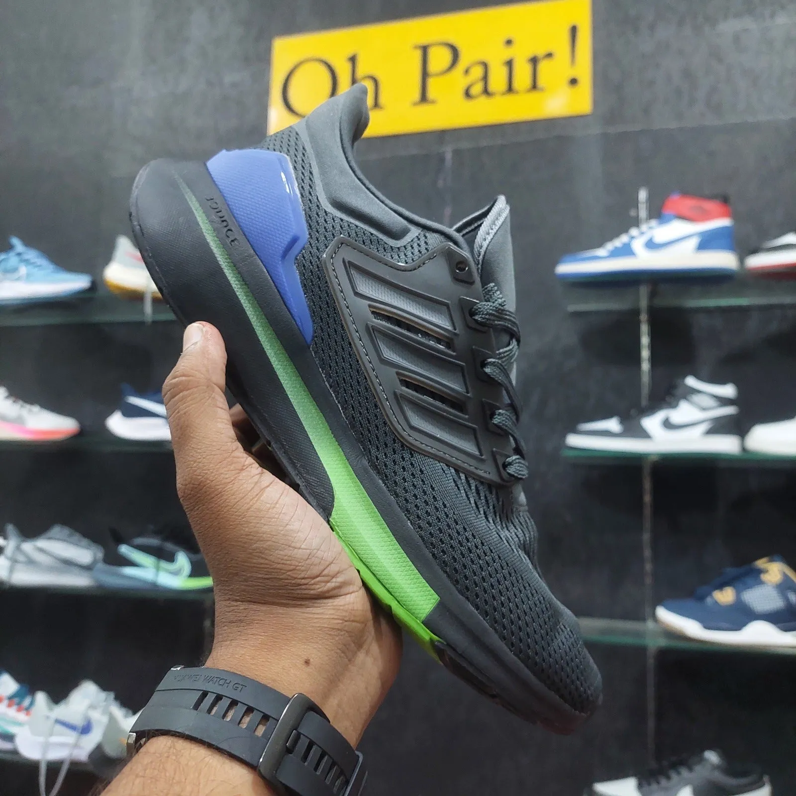 AD Ultra Bouncce Running Charcoal-Neon
