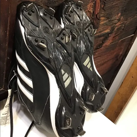Adidas Baseball Cleat NWT Spinner III Black &amp; White Athletic Shoe SZ 7