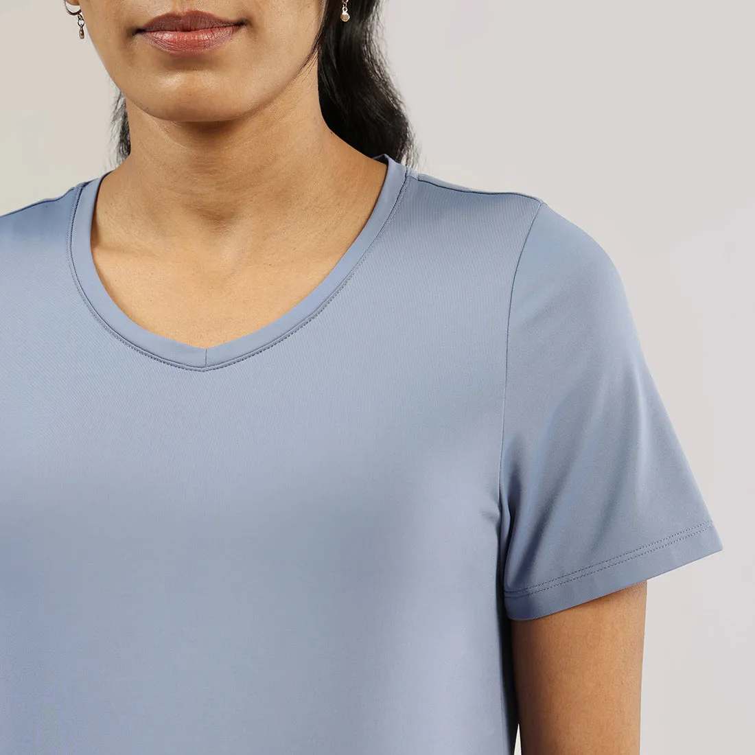 AeroCool™ Training - V Neck