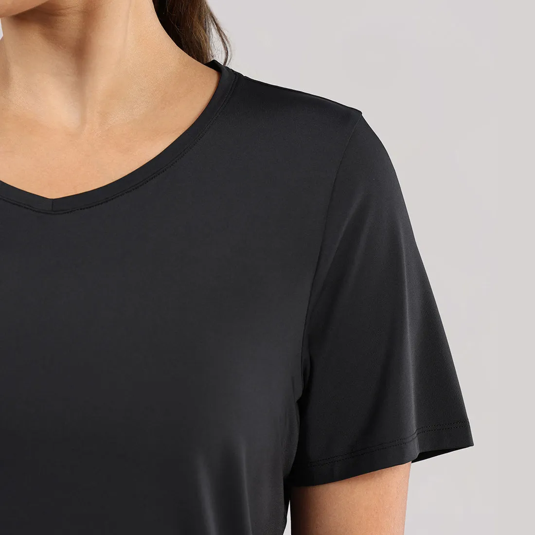AeroCool™ Training - V Neck