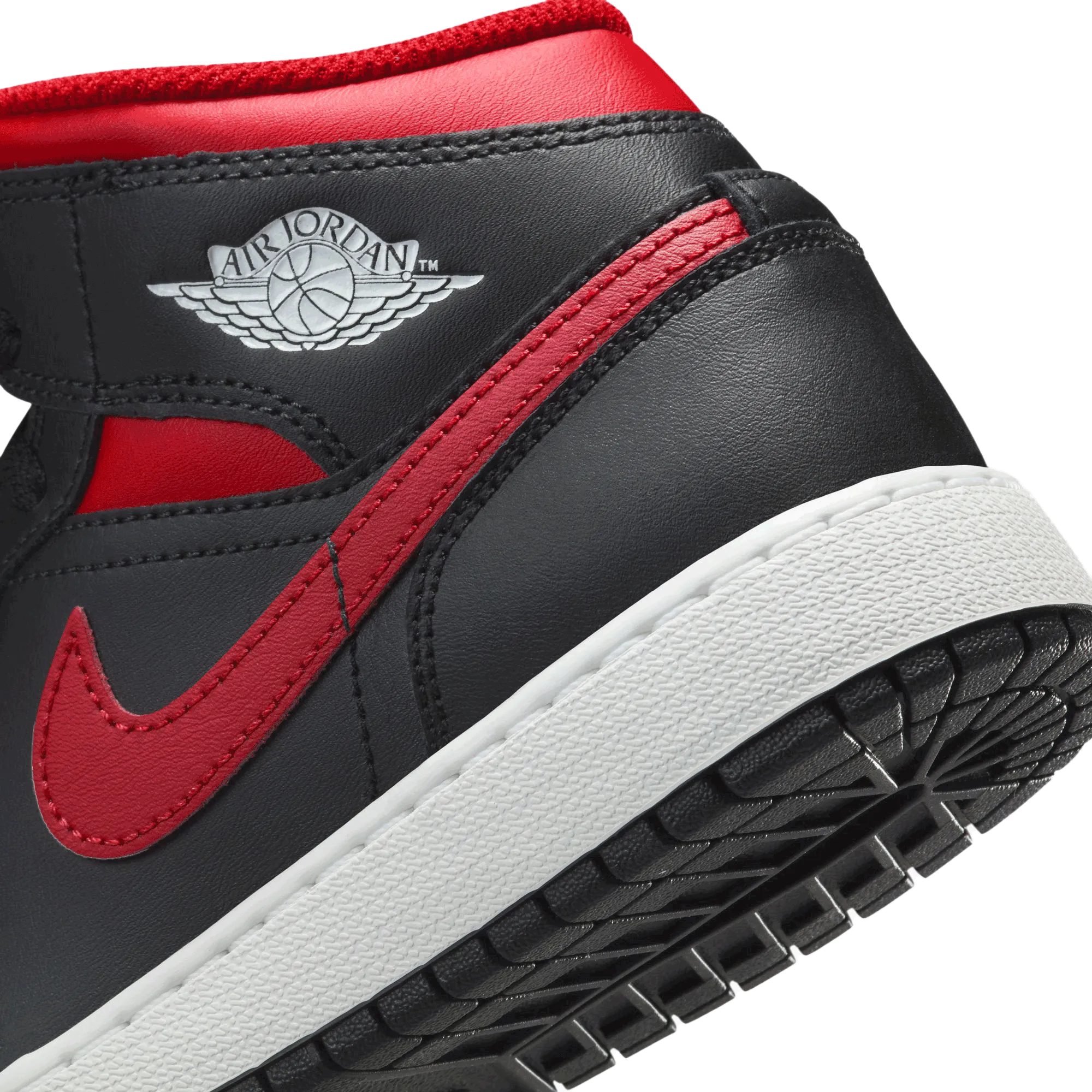 Air Jordan 1 Mid Big Kids' Shoes
