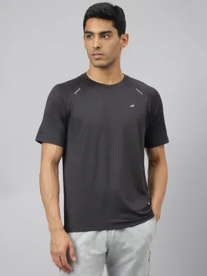 Alcis Men Black & Dark Grey Soft-Tech Anti-Static Slim-Fit Athleisure T-Shirt