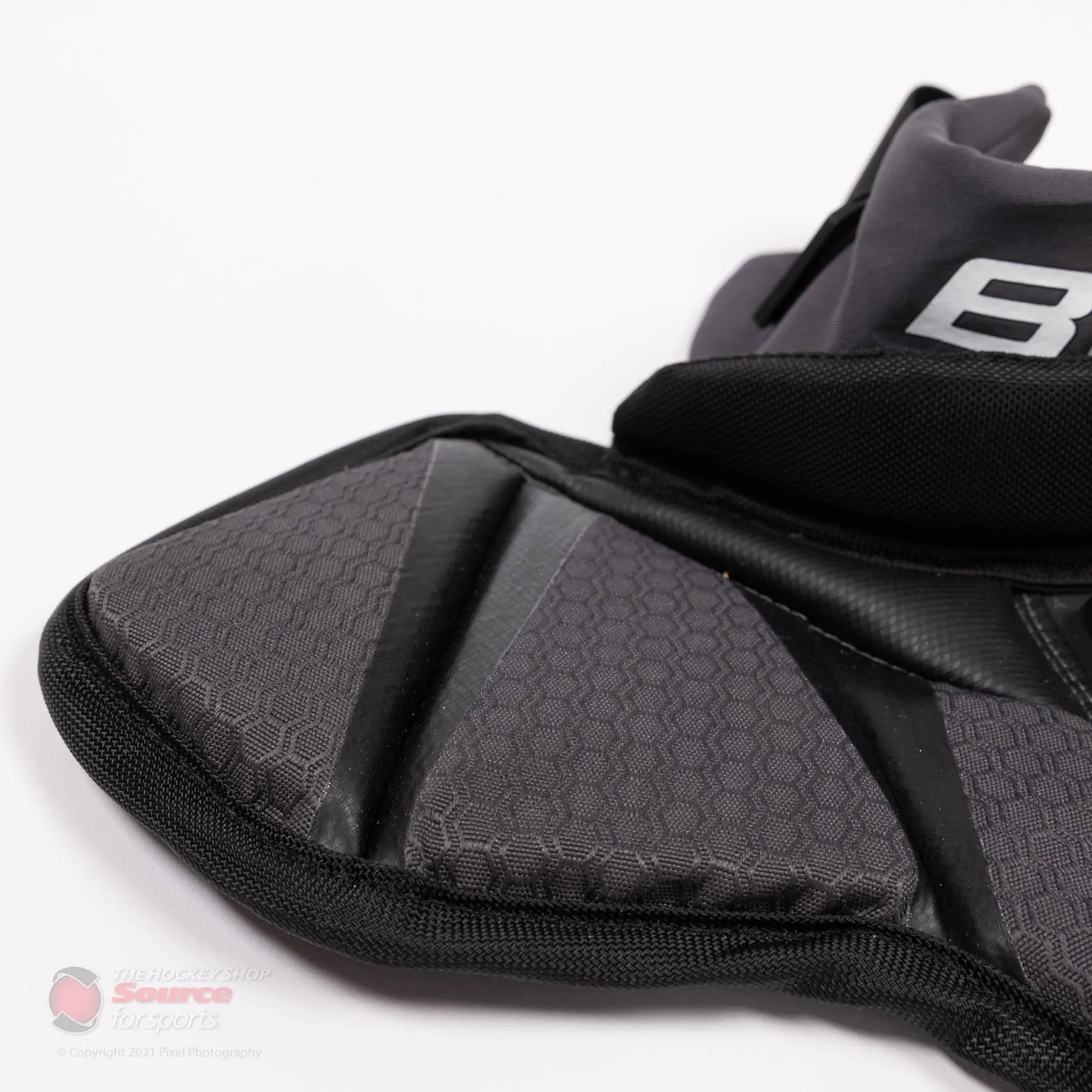 Bauer Pro Senior Goalie Neck Guard - (2021)