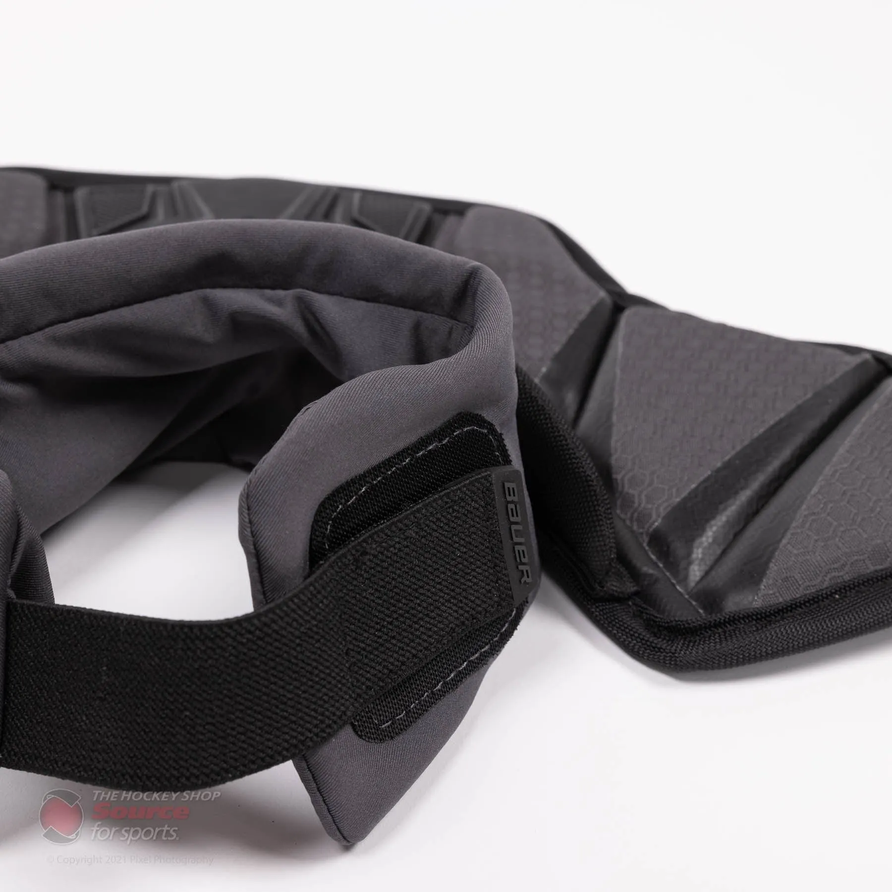 Bauer Pro Senior Goalie Neck Guard - (2021)