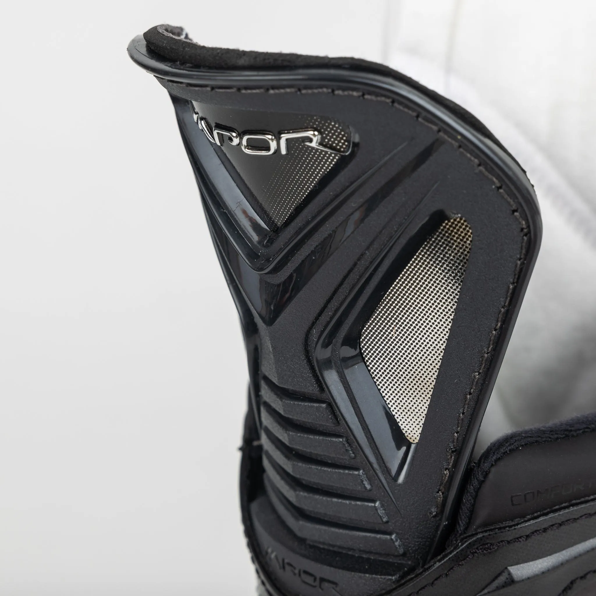 Bauer Vapor Hyperlite2 Senior Roller Hockey Skates