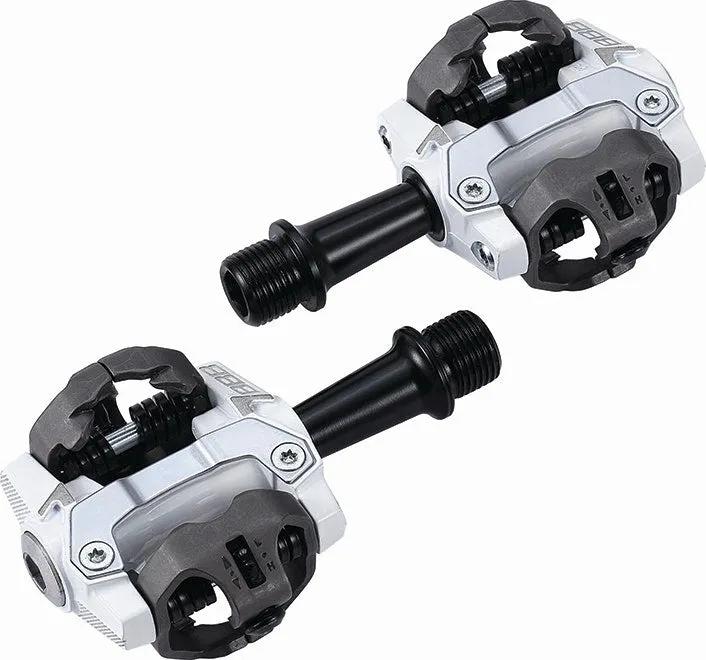 BBB Cycling Clipless ForceMount White Crmo Axle