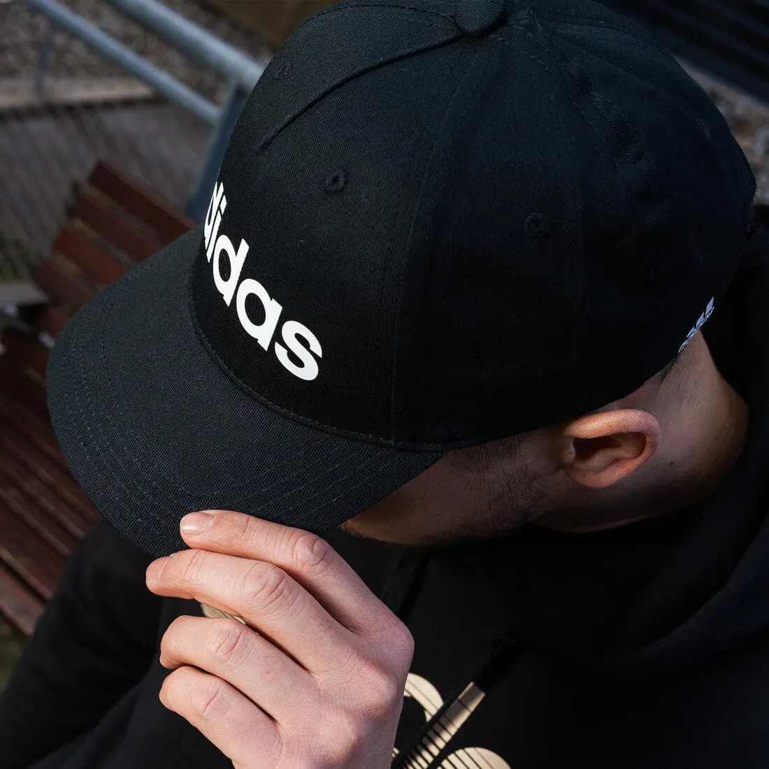 CASQUETTE ADIDAS NOIR ET BLANC