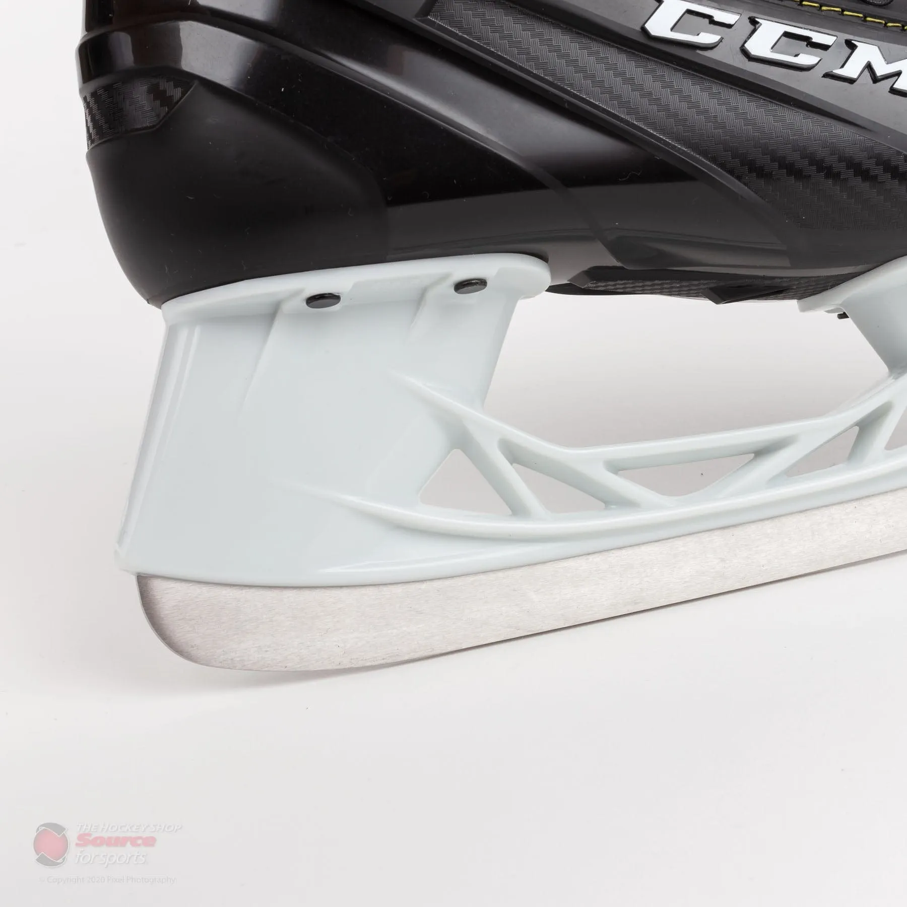 CCM Super Tacks 9350 Junior Hockey Skates