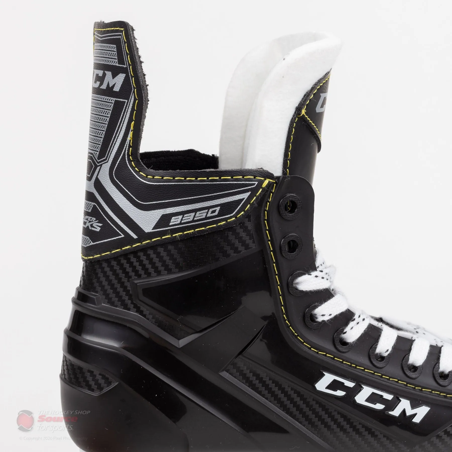 CCM Super Tacks 9350 Junior Hockey Skates