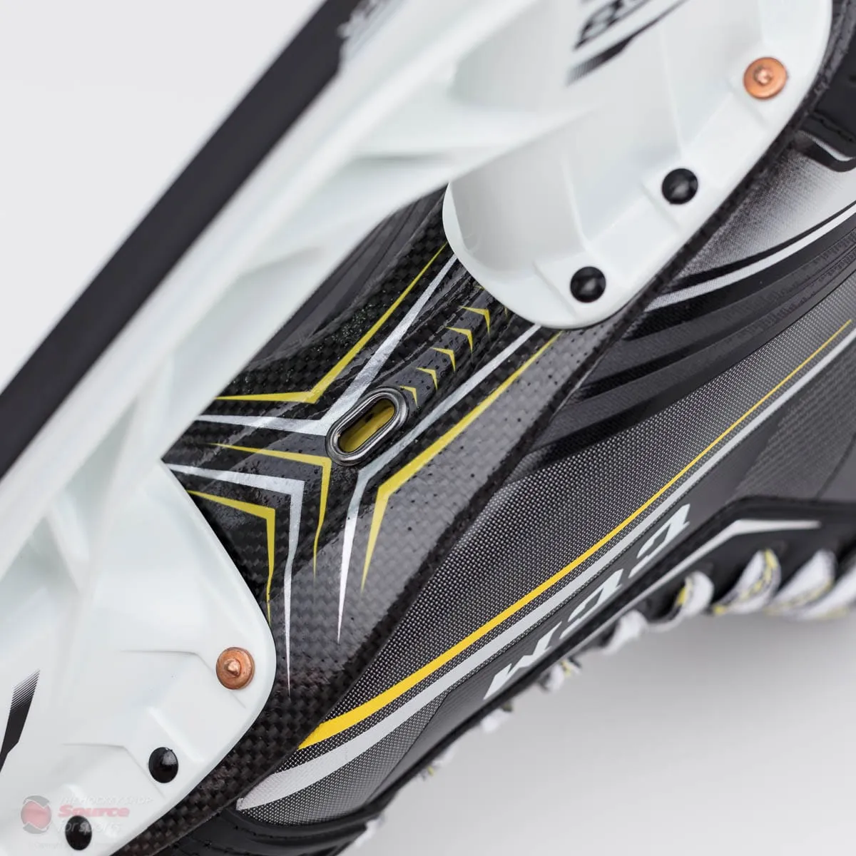 CCM Tacks 9090 Senior Hockey Skates