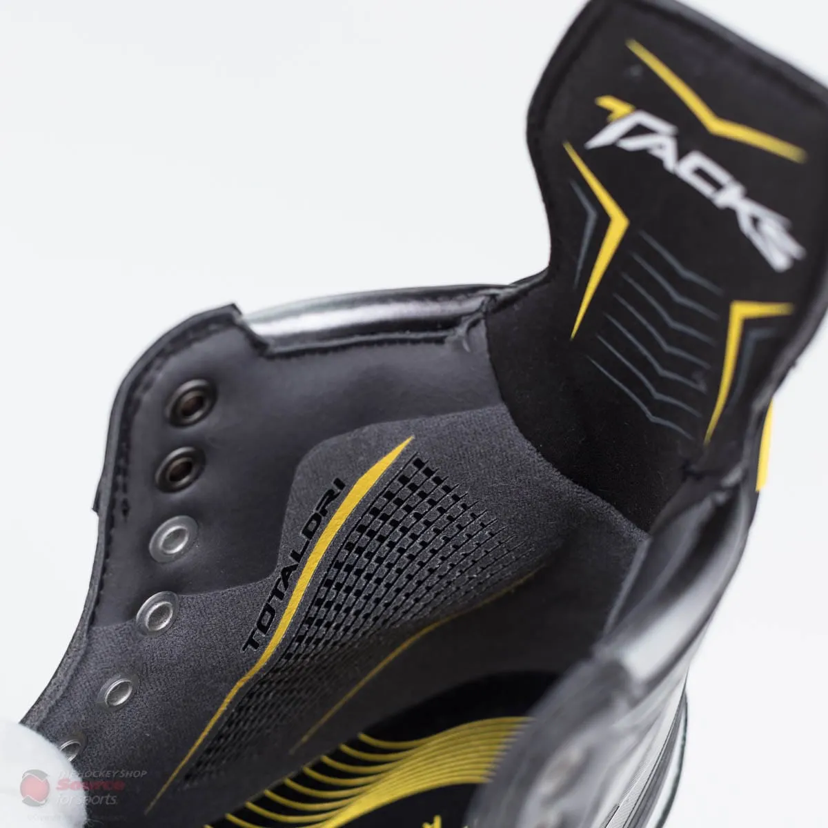CCM Tacks 9090 Senior Hockey Skates