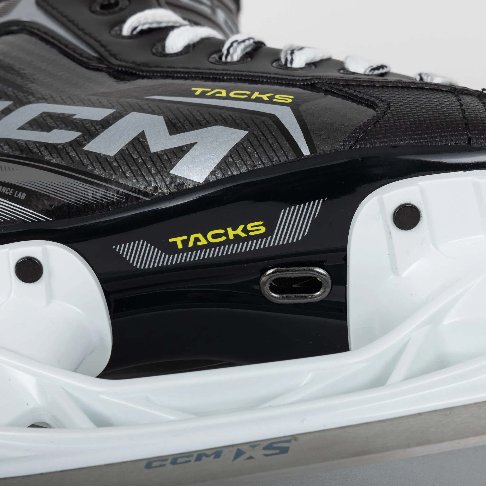 CCM Tacks XF70 Junior Hockey Skates