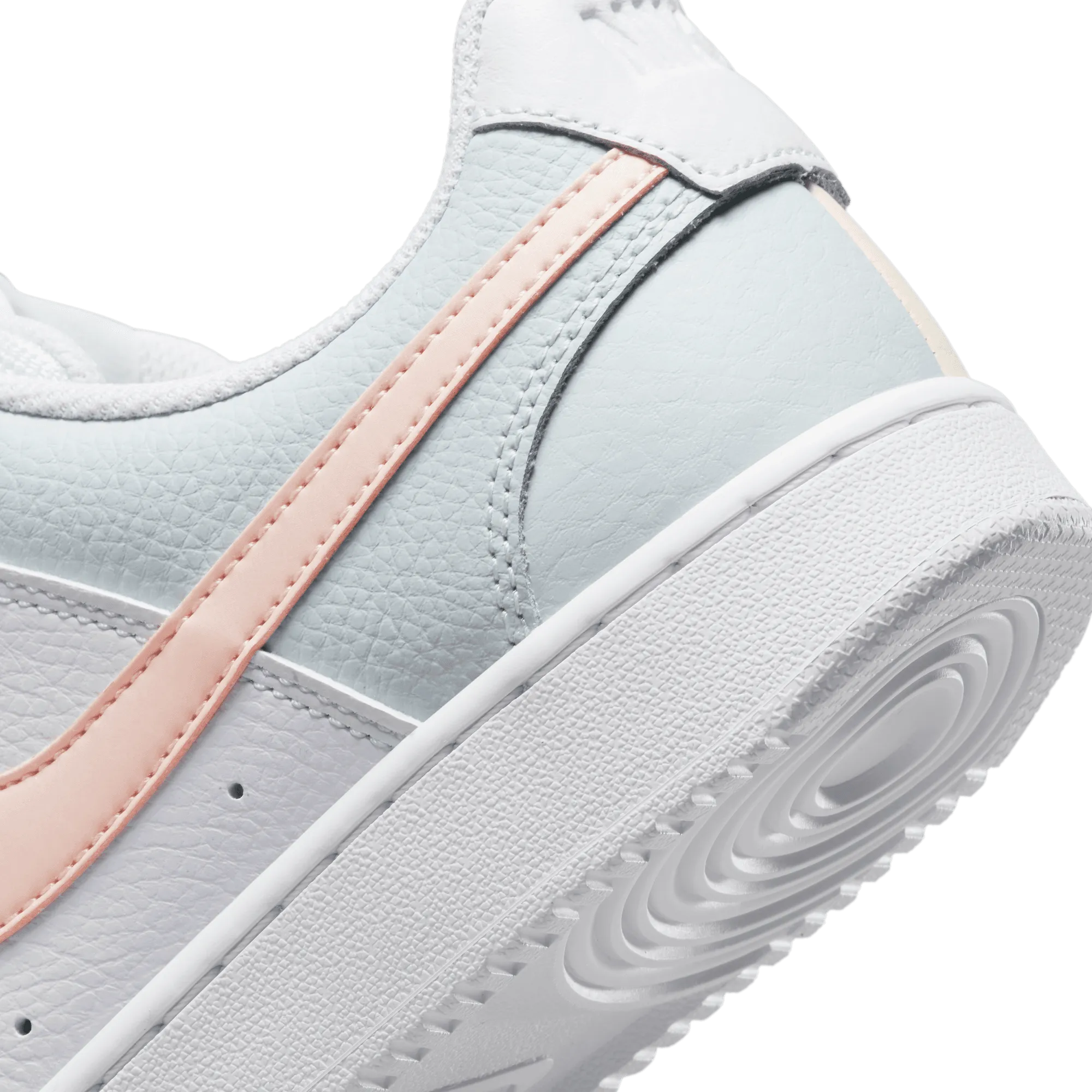 Court Vision Low (W)