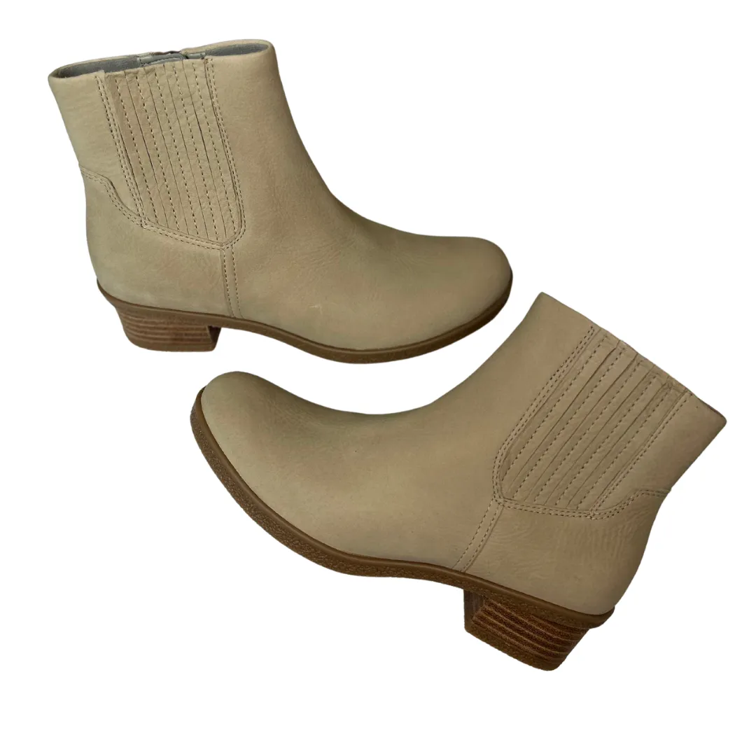 Daisie Waterproof