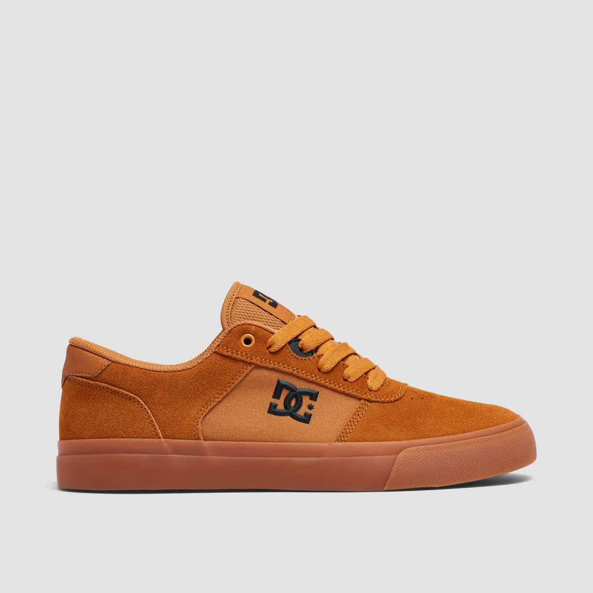 DC Teknic Shoes - Dark Chocolate/Wheat
