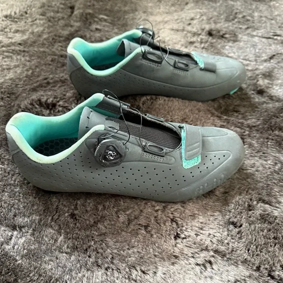 Fi'zi:k Women's Grey Green R5B Boa closure system Cycling Road Shoes 38 US 7.5