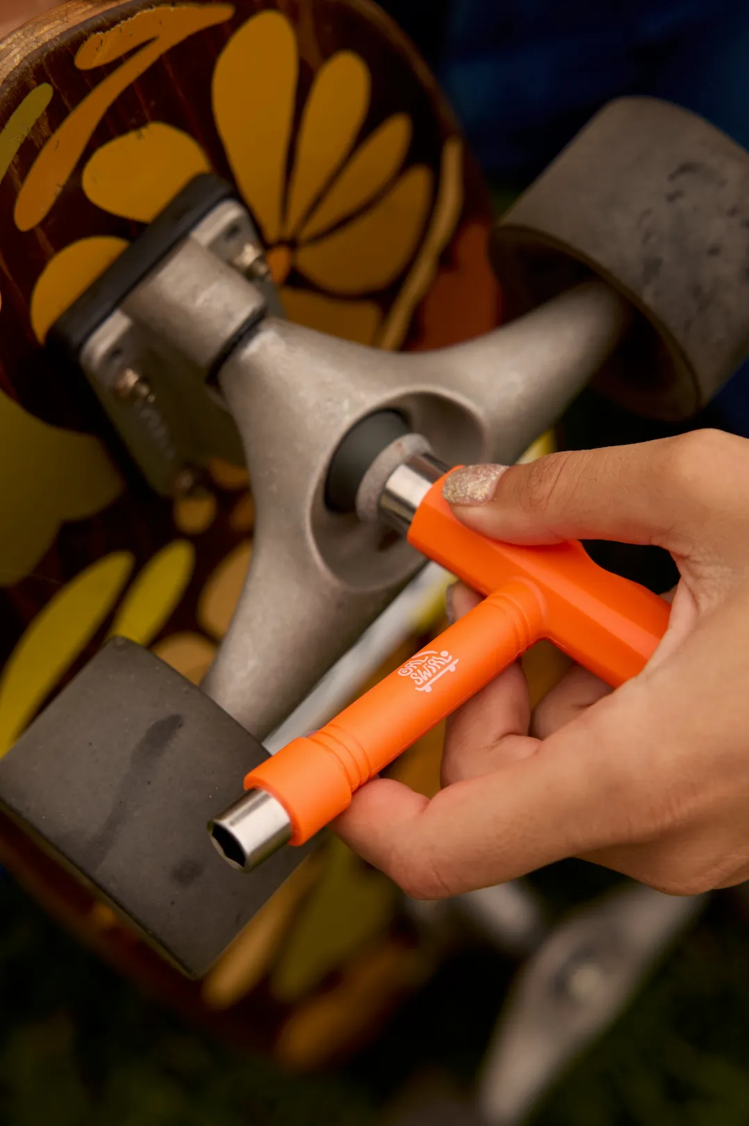 GrlSwirl Skate Tool