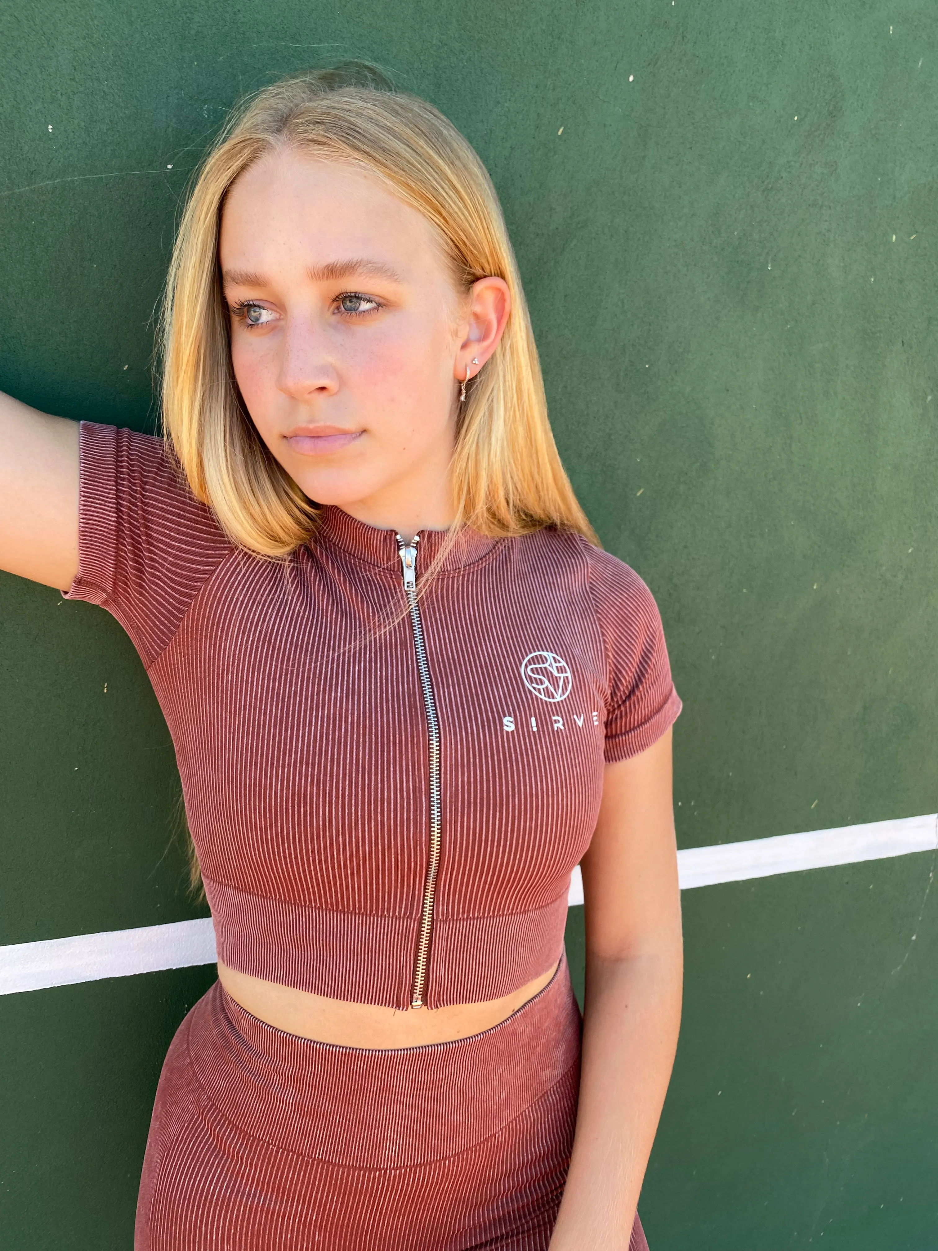 Lux ribbed top with zipper in coffee, brown