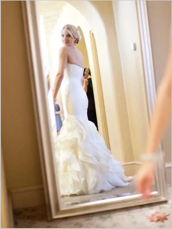 Mermaid Ruffles Satin Sweetheart Strapless Wedding Dresses Court Train Ball Gown
