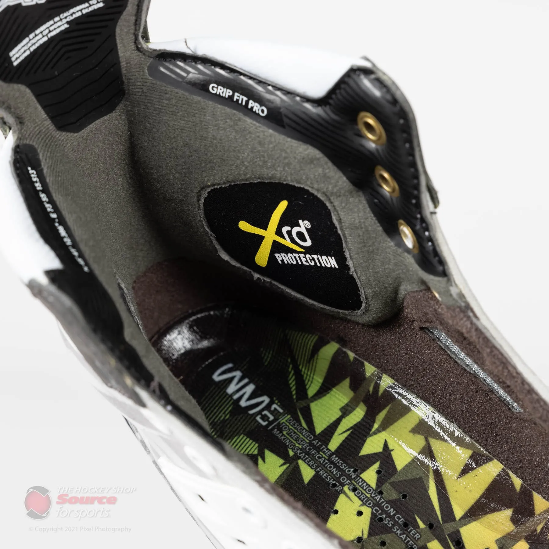 Mission Inhaler WM01 Senior Roller Hockey Skates