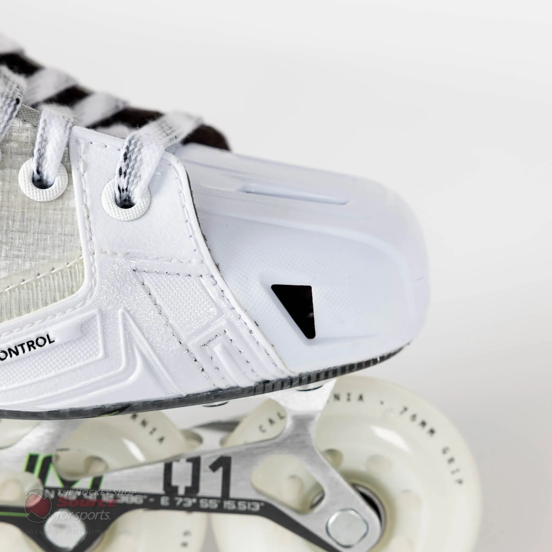 Mission Inhaler WM01 Senior Roller Hockey Skates