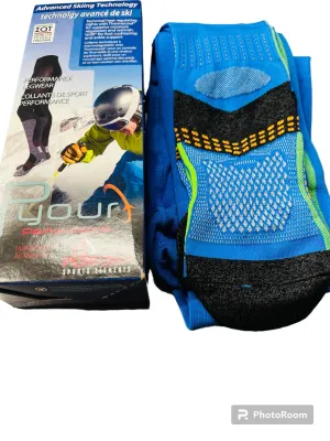 New Performance legwear for Adults with thermocool fabric to keep warm, wicks away moisture, absorbs shock & regulates temperature! Great for any outdoor activity! Sz S Blue! Made in Italy (Check sizing in description)