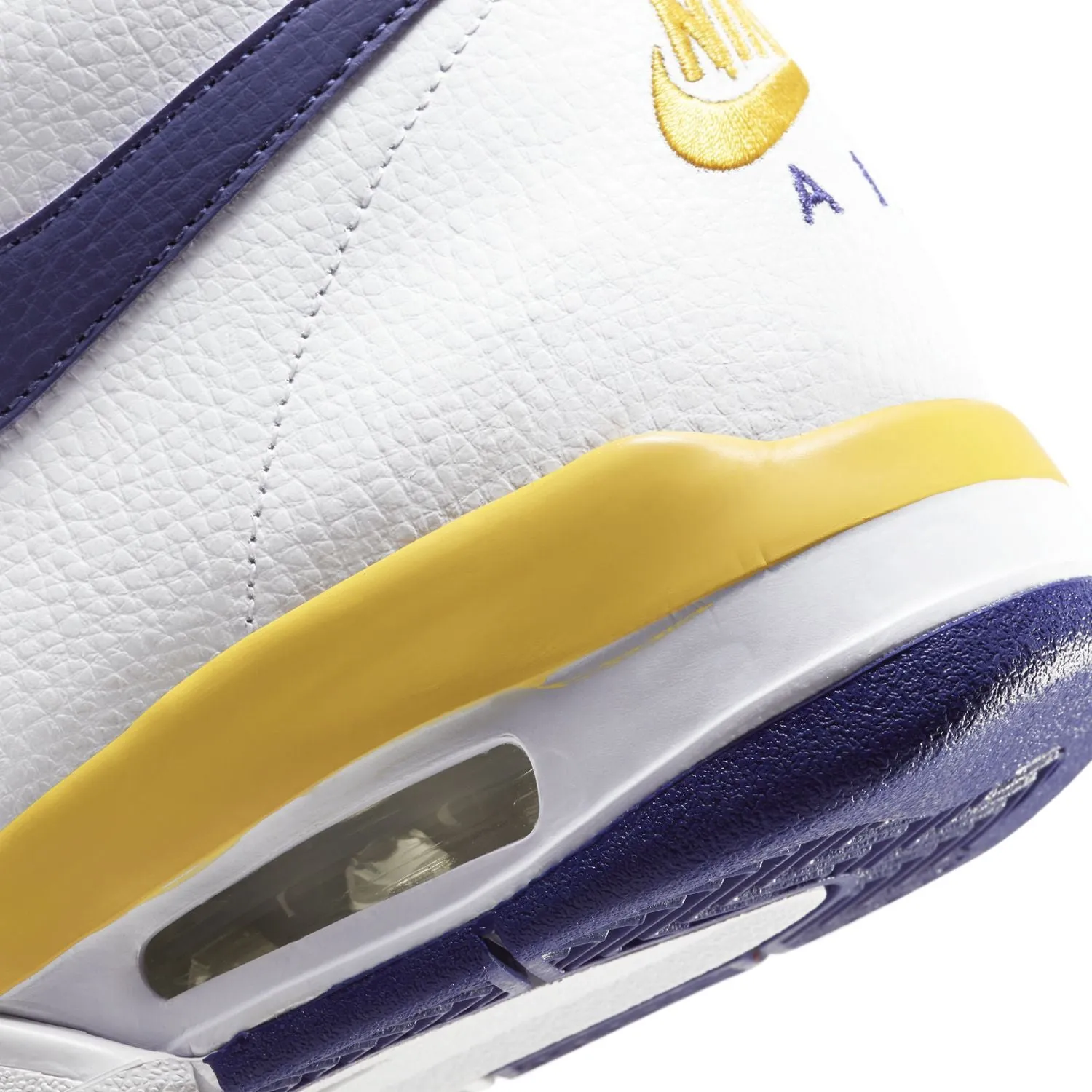 Nike Flight Legacy Men's Basketball Shoes
