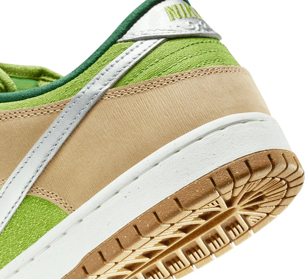 Nike SB Dunk Low Pro