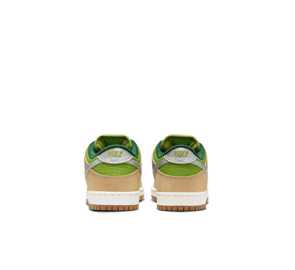 Nike SB Dunk Low Pro