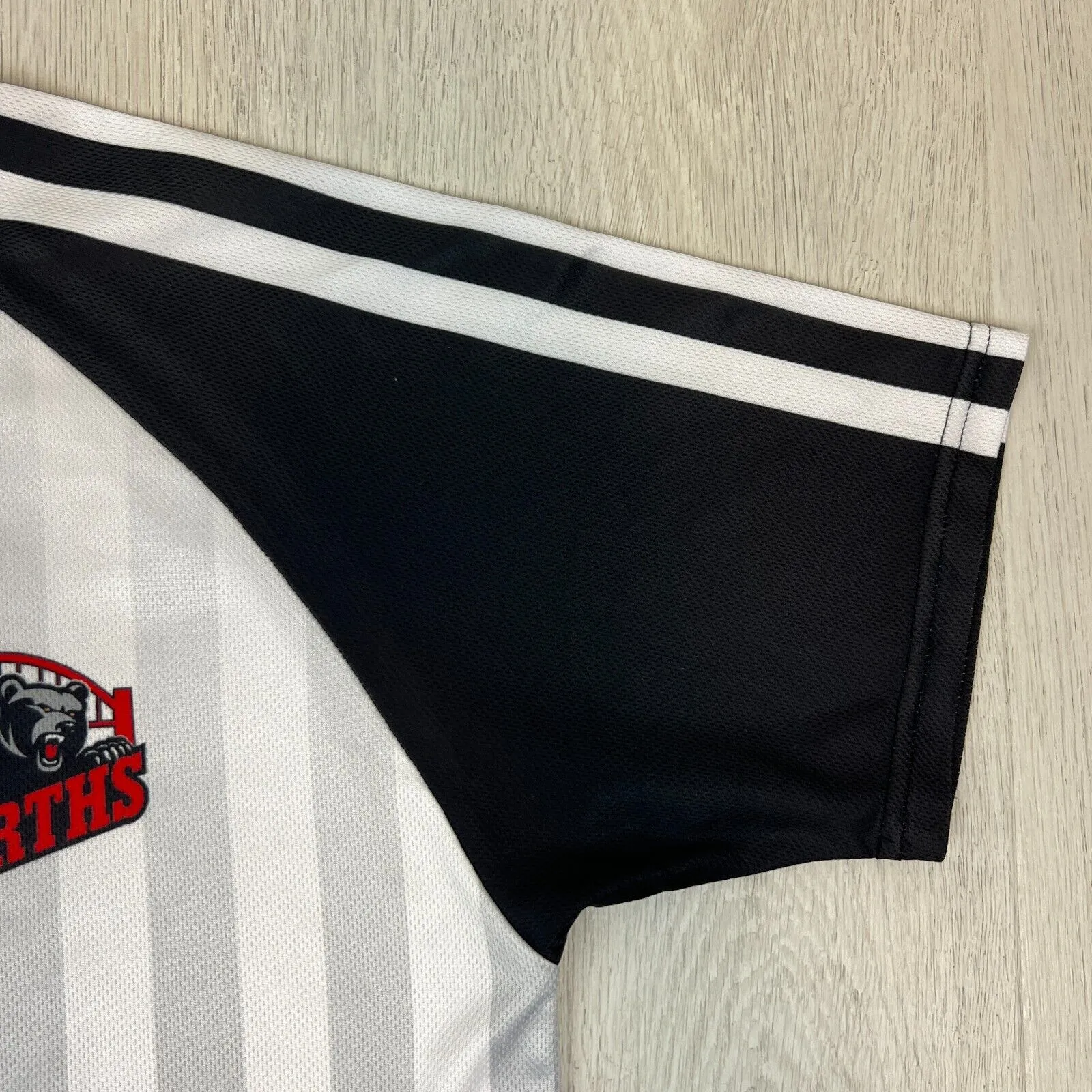 Norths Bears North Sydney Basketball T-Shirt Size Large