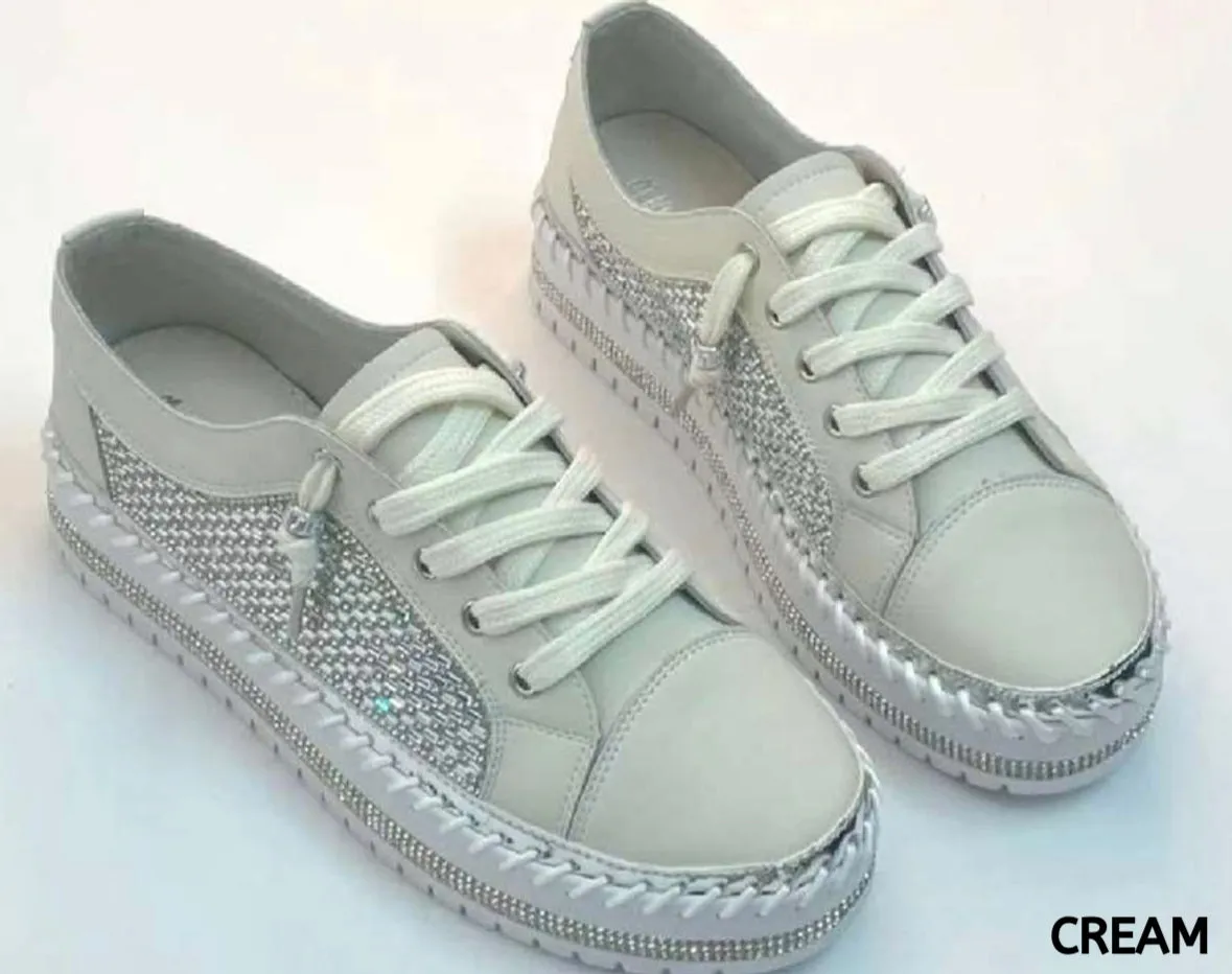 Show Shoes - Cream
