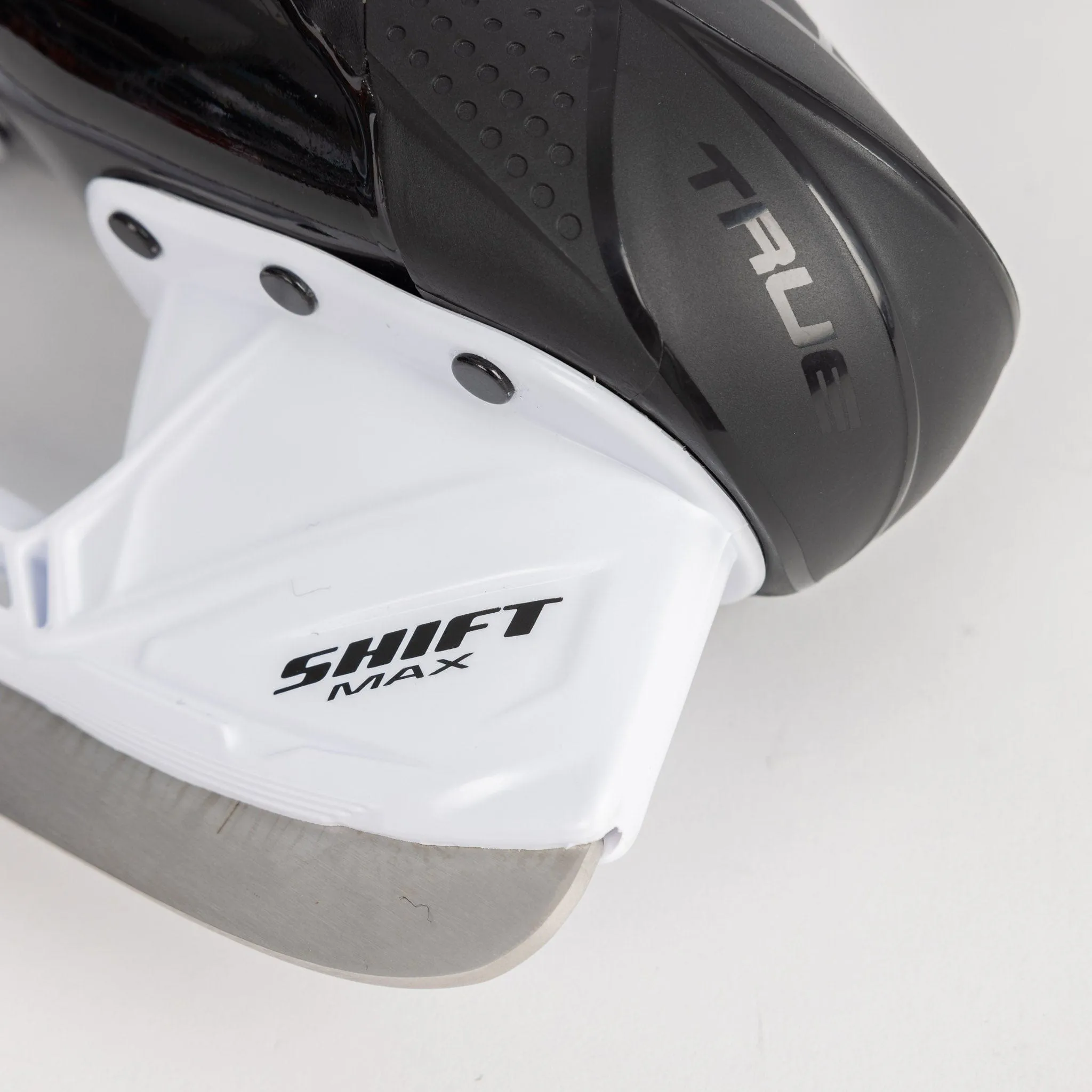 True HZRDUS 5X Intermediate Hockey Skates