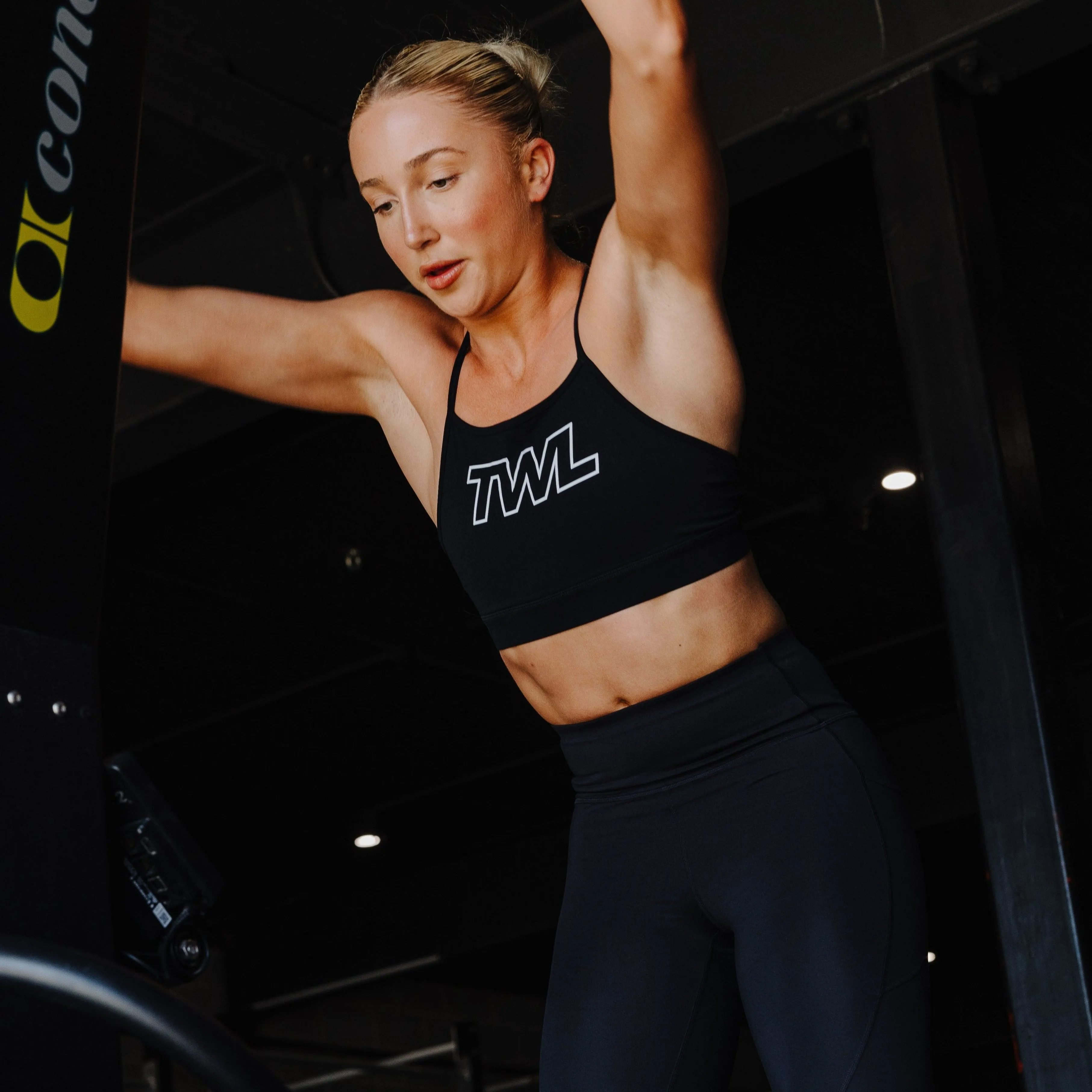 TWL - WOMEN'S FLEET BRA - ATHLETE - BLACK/WHITE