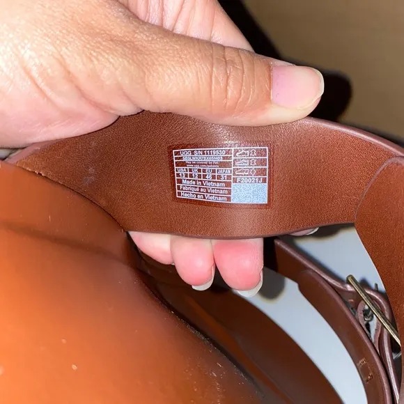 UGG Wainscott Buckle Slide #13