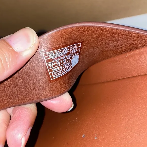 UGG Wainscott Buckle Slide #13