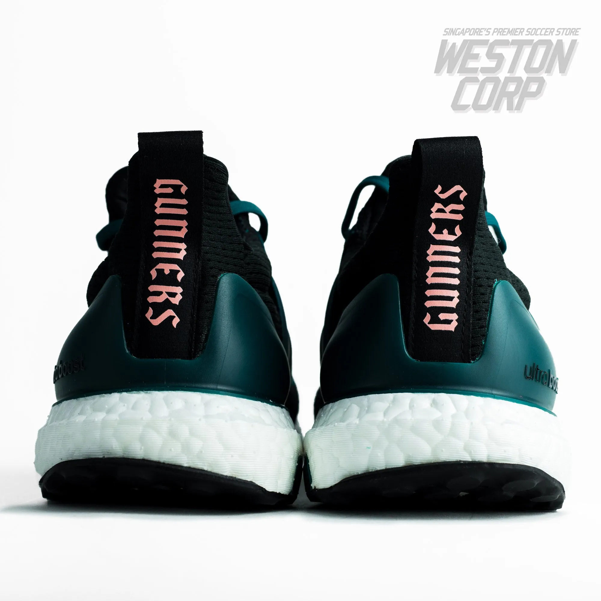 Ultraboost DNA X Arsenal