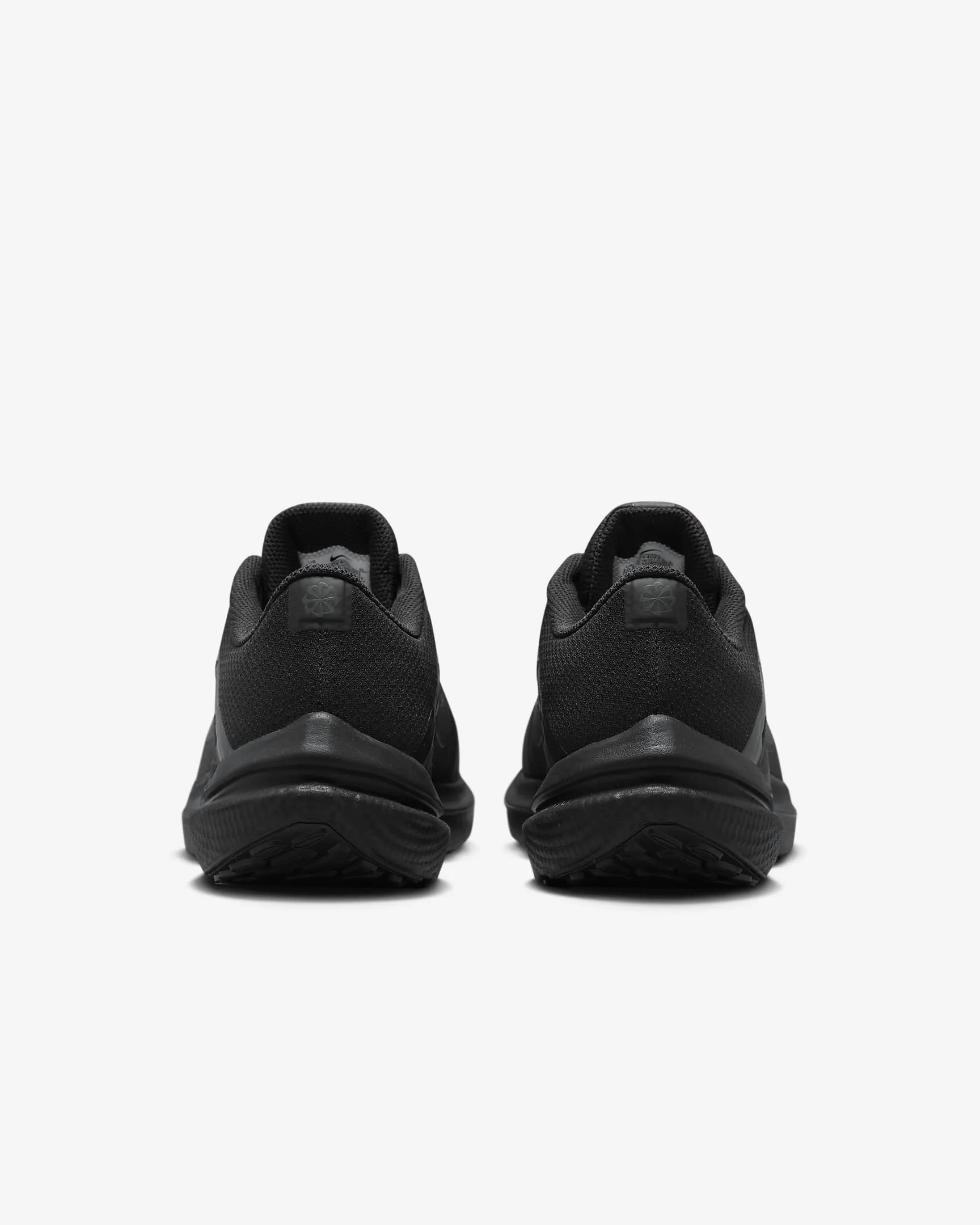 Winflo 10 Men's Road Running Shoes