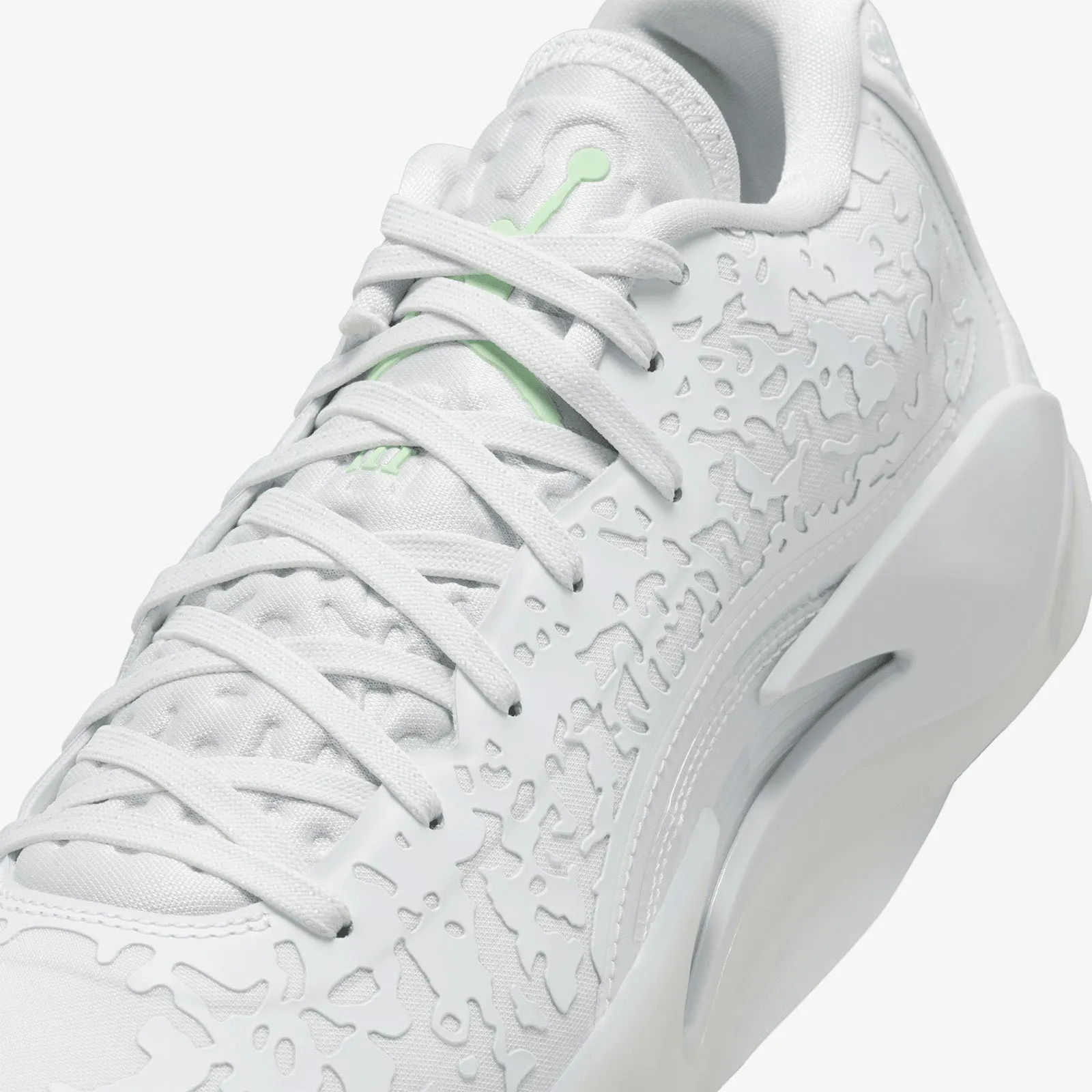Zion 3 - White/Vapor Green/Off White/Pink Foam